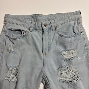 H&M &Denim Distressed
Boyfriend Jeans Size 27